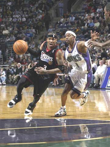 王哲林生涯盖帽数来到495次，升至CBA历史第12位（王哲林职业生涯盖帽累计495次，跻身CBA历史第12位）