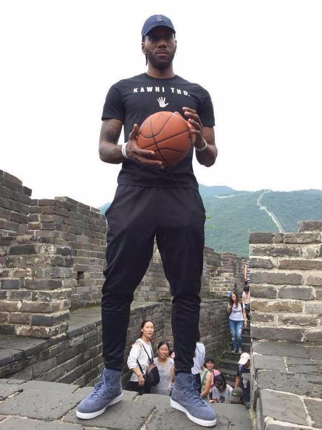 真大腿！克里斯28分钟高效轰下29分，带队惊险获胜（绝对核心！克里斯28分钟砍下29分，率队险胜）