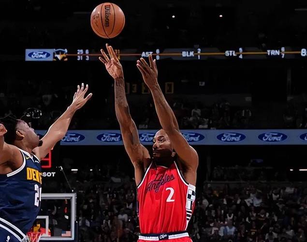 28岁樊振东被催婚！生涯黄金期与人生大事陷两难抉择（28岁樊振东遭催婚：事业巅峰期与婚姻抉择难两全）