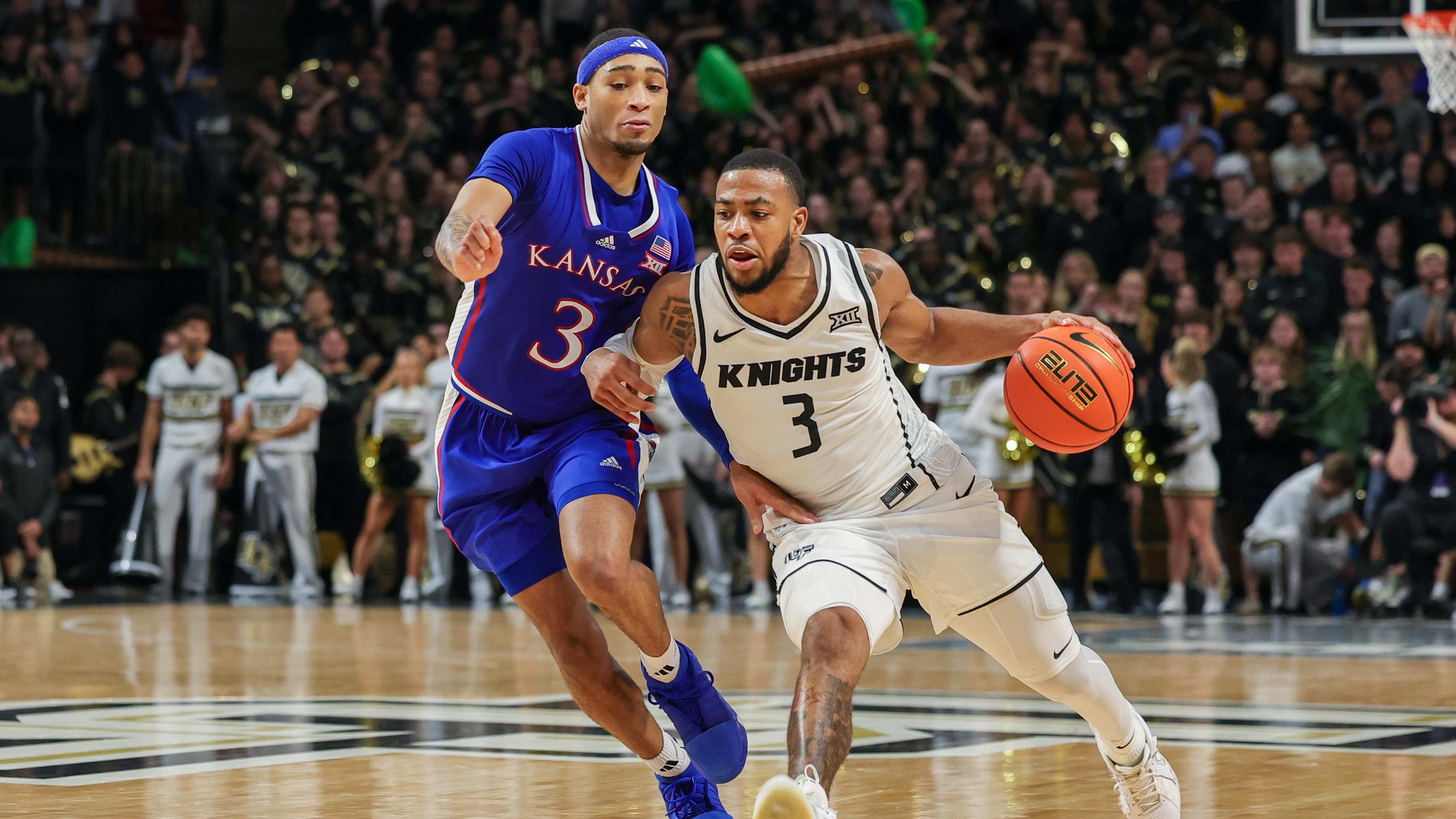 快船做了很多错误决定 但放弃西蒙斯是正确的 他已被NBA淘汰了（快船错误频发，唯独放弃西蒙斯是正确选择——他已被NBA淘汰）