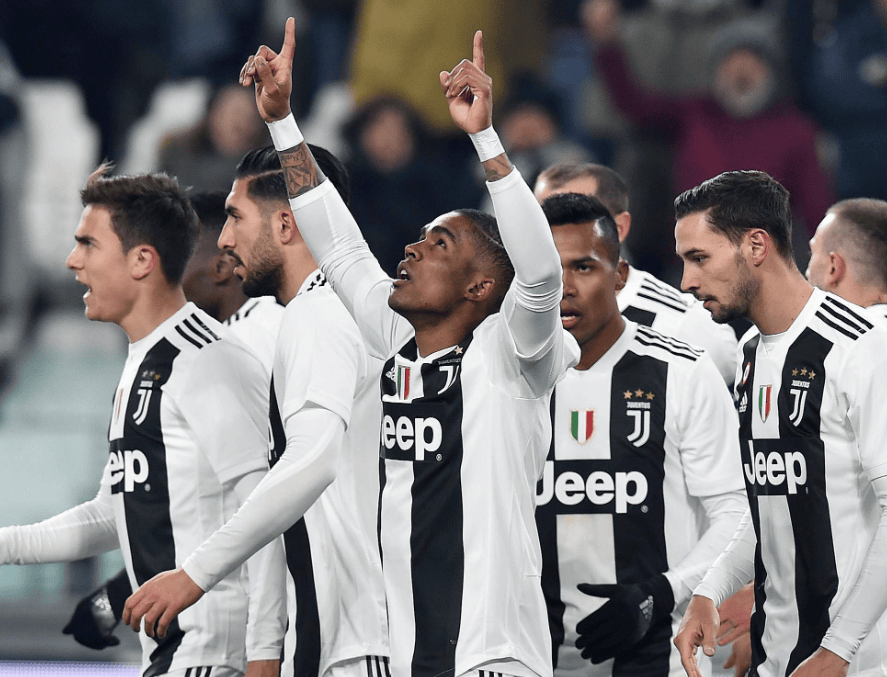 英格兰近8次世界杯对阵欧洲球队6负，近两届均被欧洲球队淘汰（英格兰世界杯近8战欧洲队输6场，连续两届被欧洲对手淘汰）